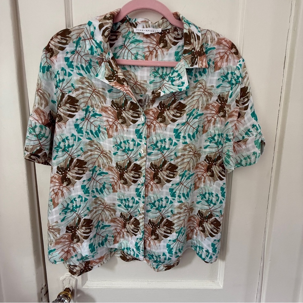 Jane + Delancey Tropical Leaf Print Button Up Shirt Size Medium